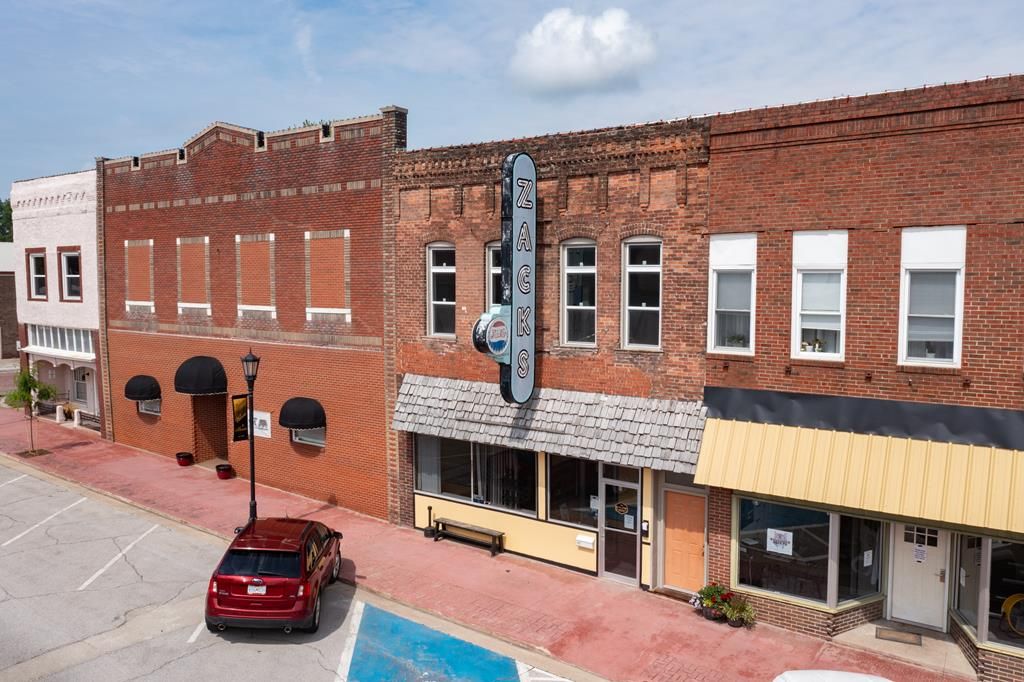 116 N Main Street Usa, Marceline, MO 64658 Trulia