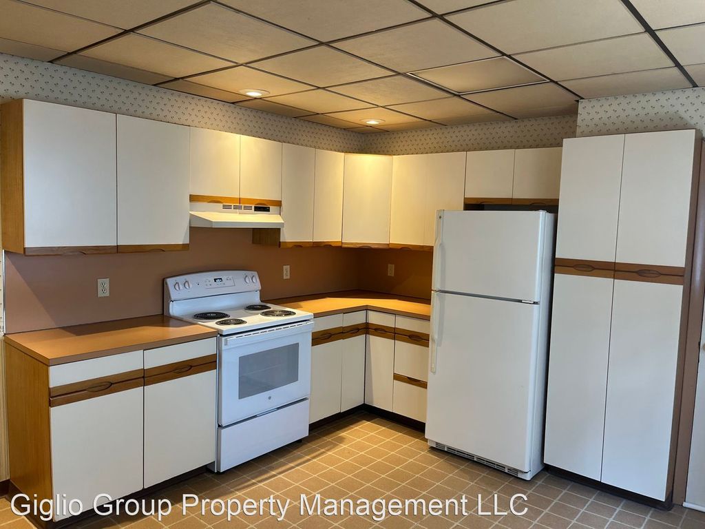 940 Woodlawn St #1, Scranton, PA 18509