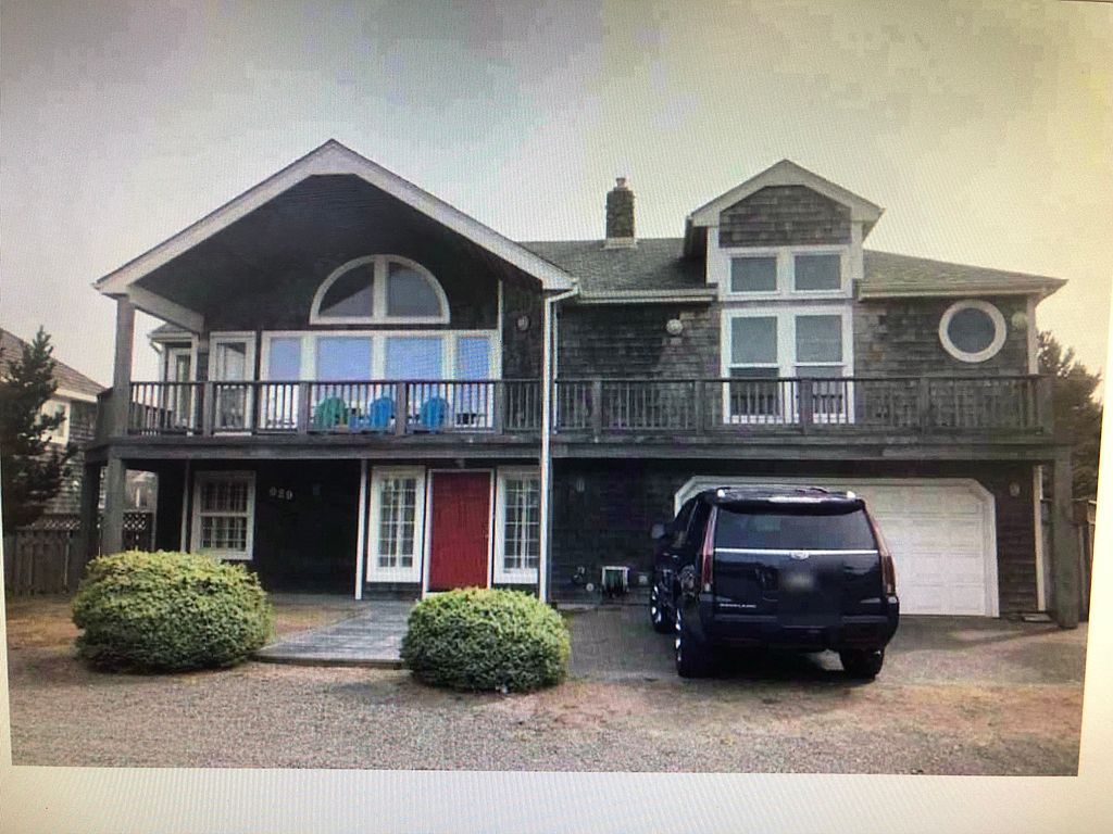 929 Neacoxie Blvd, Gearhart, OR 97138