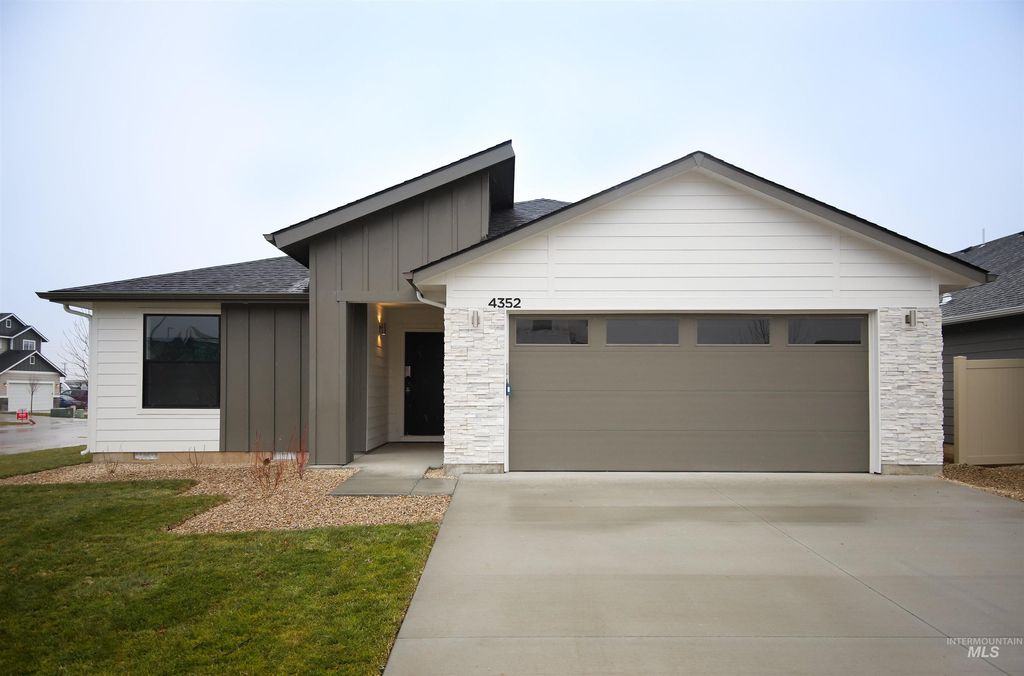 1971 S  Cactus Lily Way, Meridian, ID 83642
