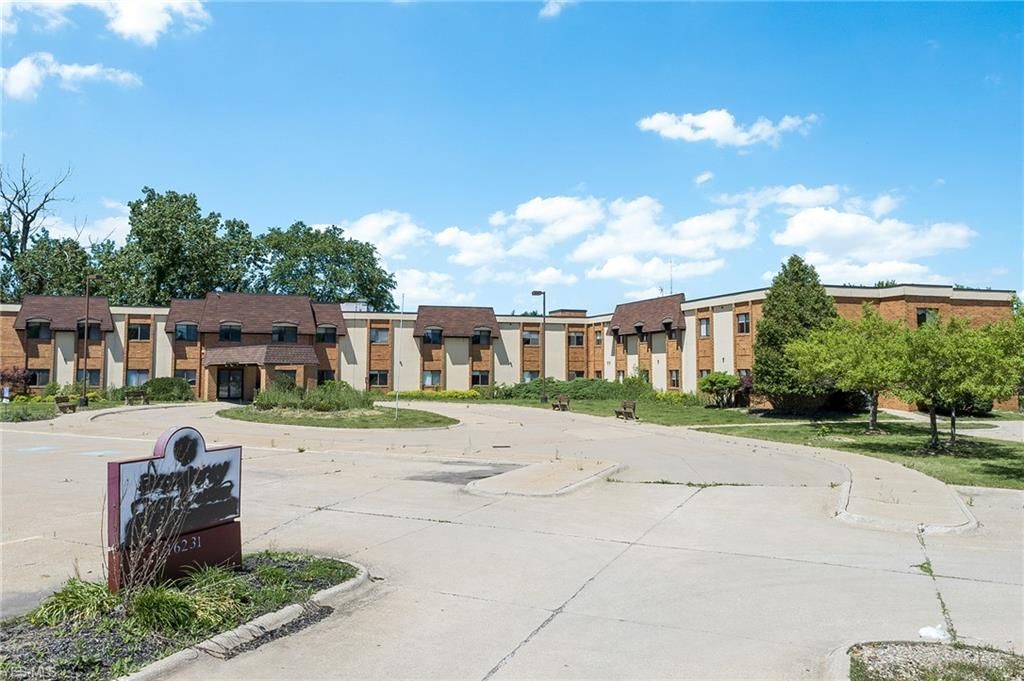 16231 Broadway Ave, Maple Heights, OH 44137 See Est. Value, Schools