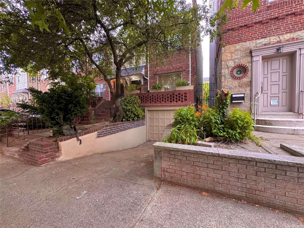 31-59 30th Street, Astoria, NY 11106