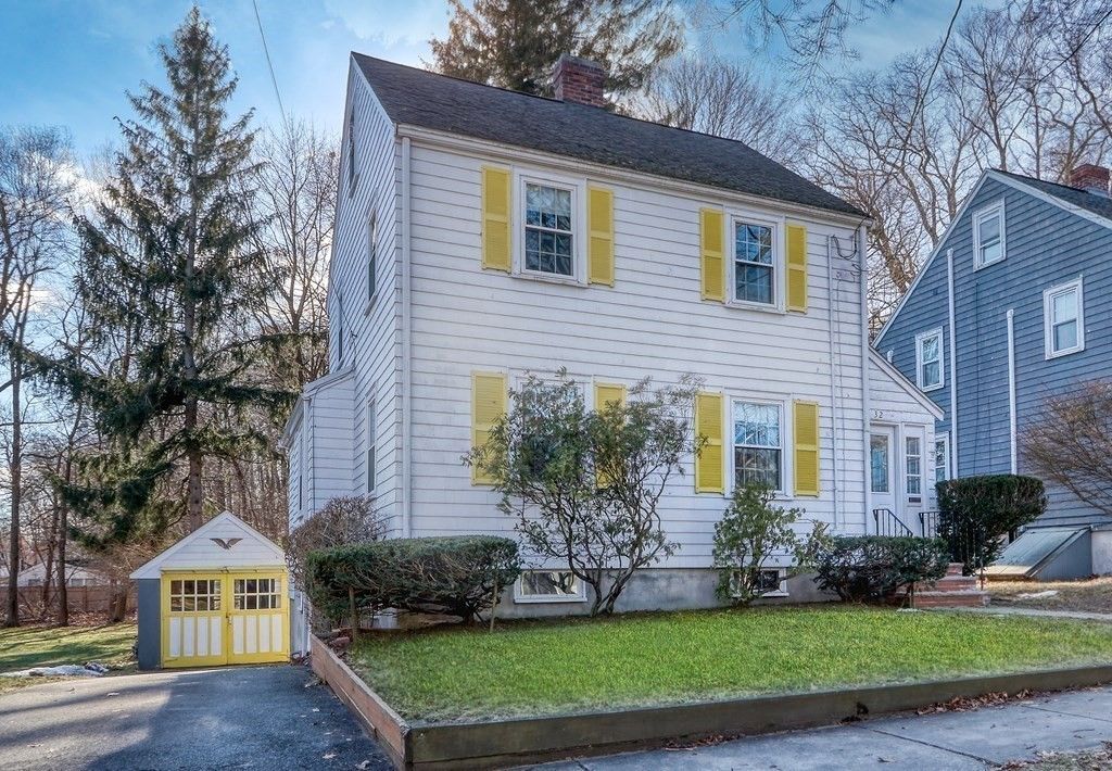 32 E Highland Ave, Melrose, MA 02176