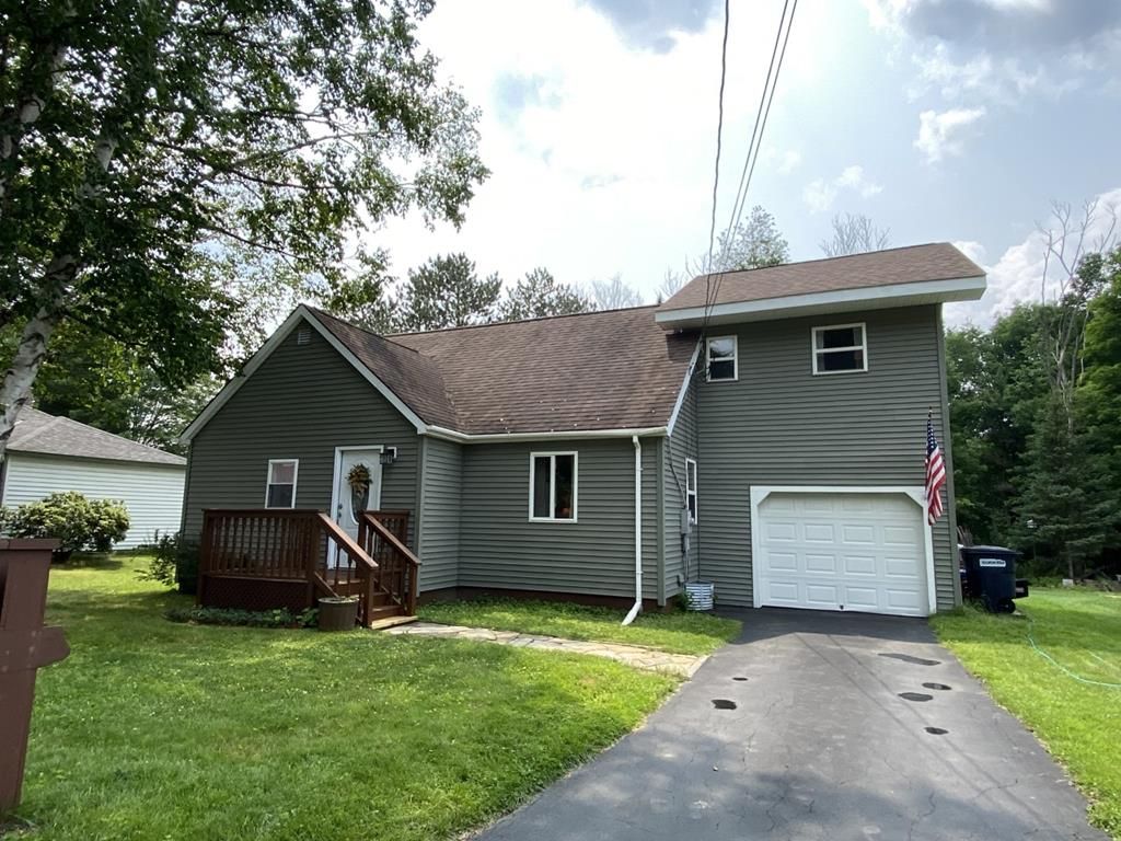 7 Lincoln Dr, Tupper Lake, NY 12986