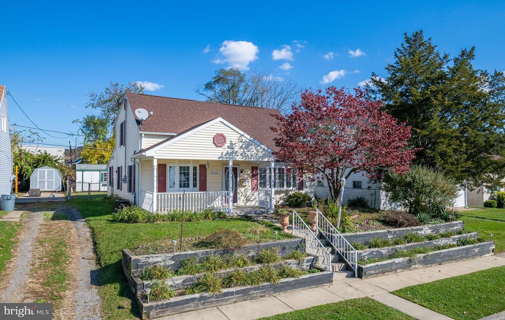 907 Las Vegas Dr, Temple, PA 19560