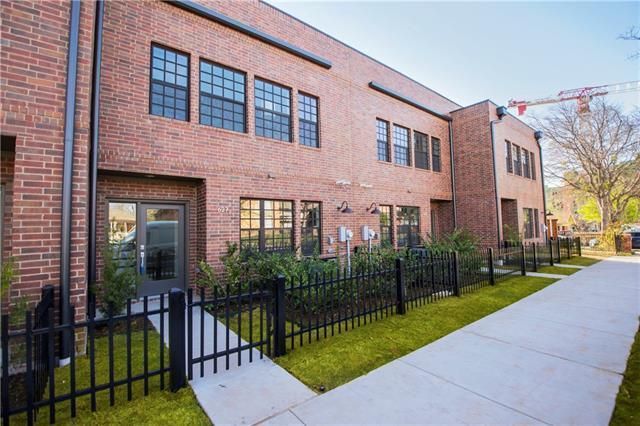 627 Finley Ct, Dallas, TX 75208