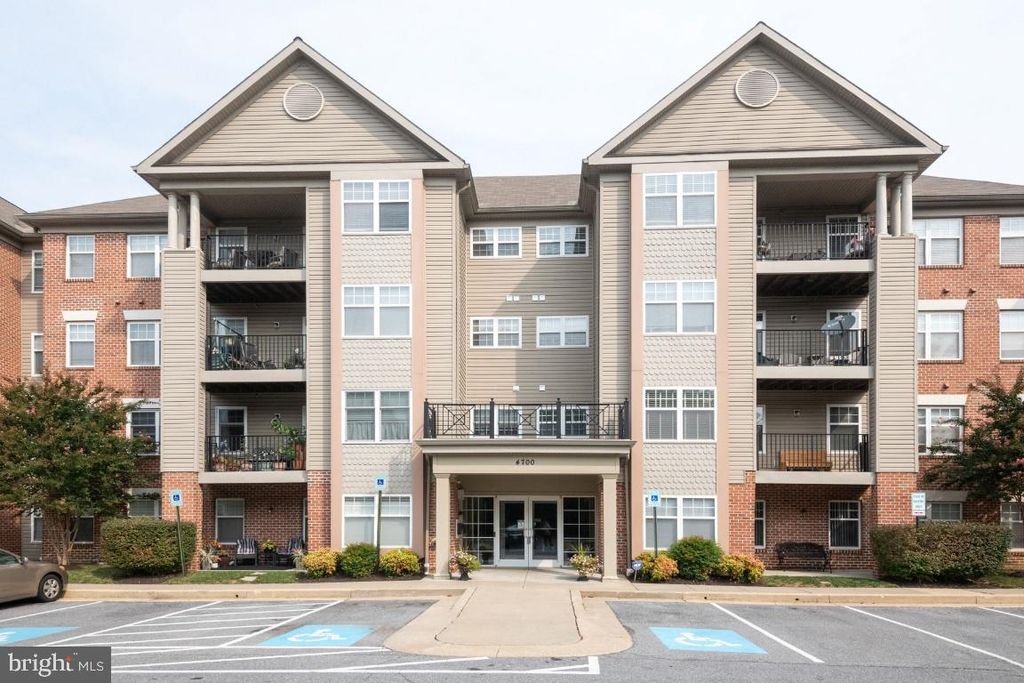 4700 Coyle Rd #103, Owings Mills, MD 21117
