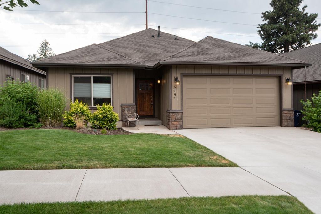 61194 Geary Dr, Bend, OR 97702