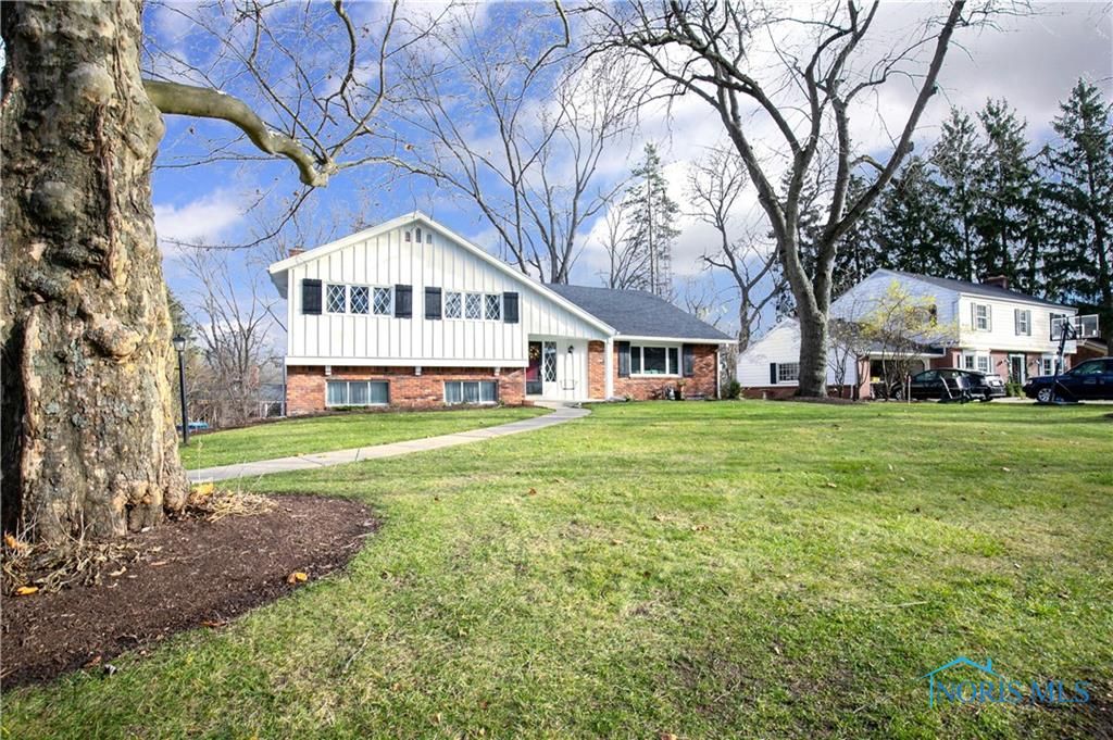 5618 Olde Post Rd, Sylvania, OH 43560 4 Bed, 3 Bath SingleFamily