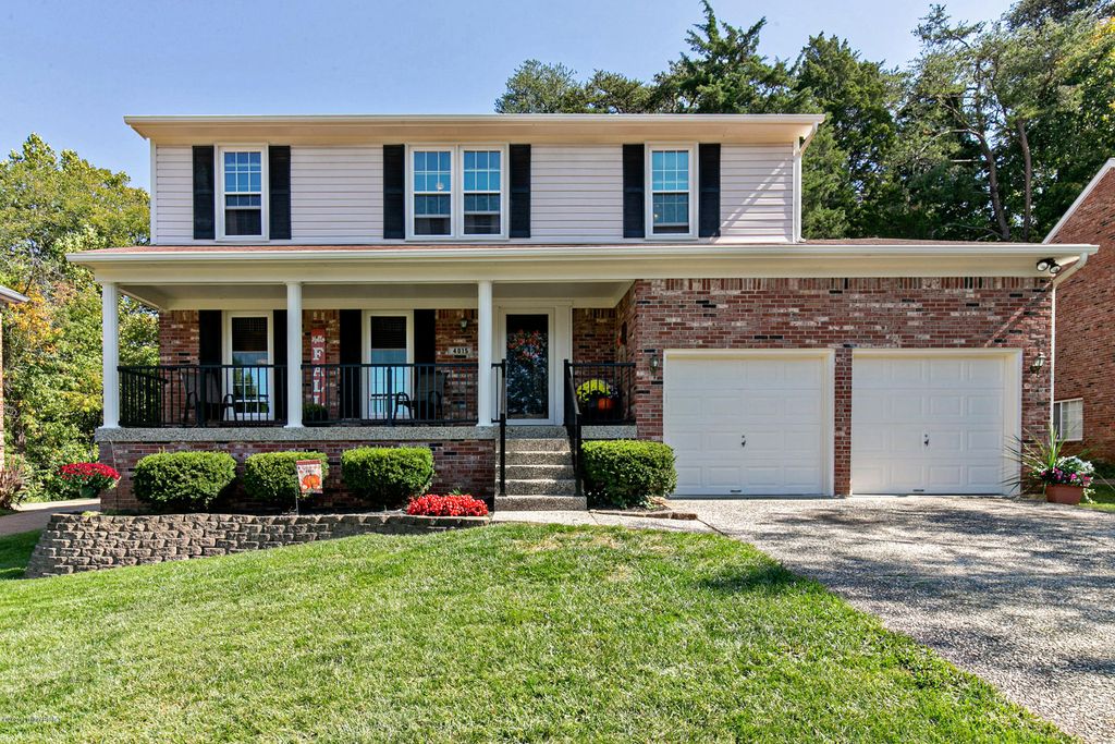 4015 Saratoga Woods Dr, Louisville, KY 40299 4 Bed, 3 Bath Single