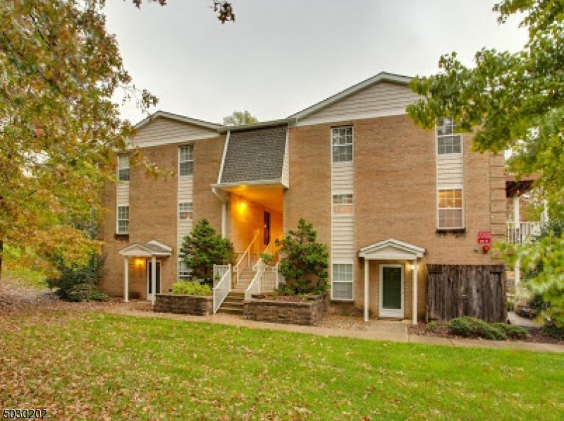 220 Vista Dr, Cedar Knolls, NJ 07927 2 Bed, 2 Bath SingleFamily Home MLS 3676577 18