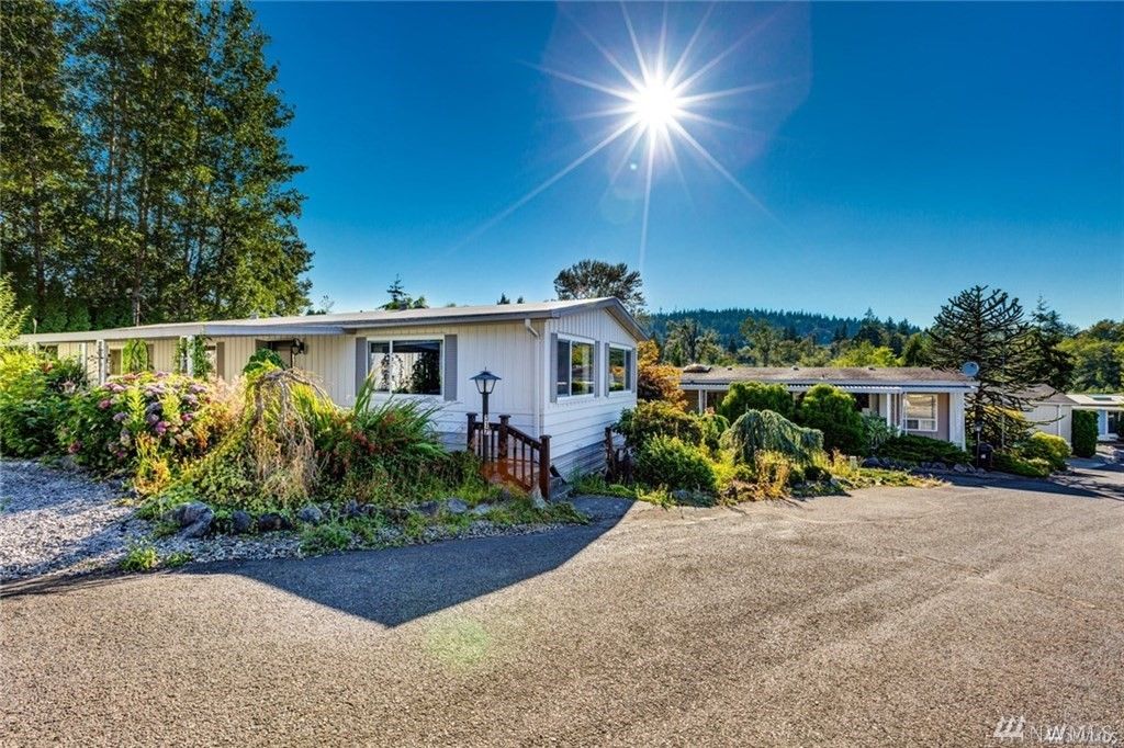 1200 Lincoln St 317, Bellingham, WA 2 Bed, 3 Bath
