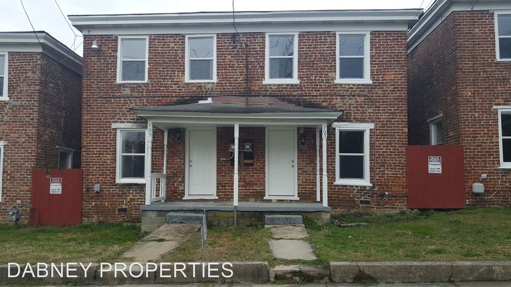 703 Harding St, Petersburg, VA 23803