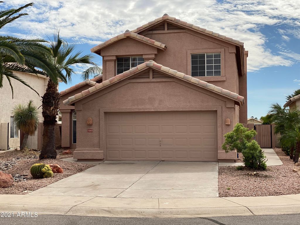 1363 E Butler Cir, Chandler, AZ 85225