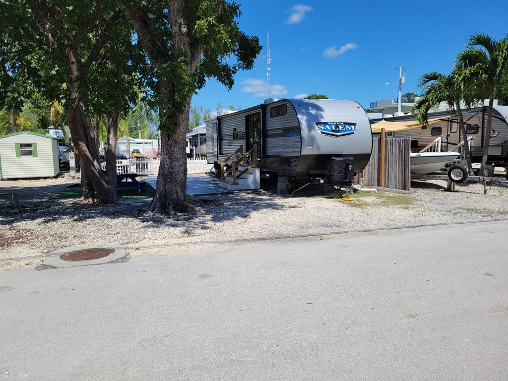 325 Calusa St #425, Key Largo, FL 33037