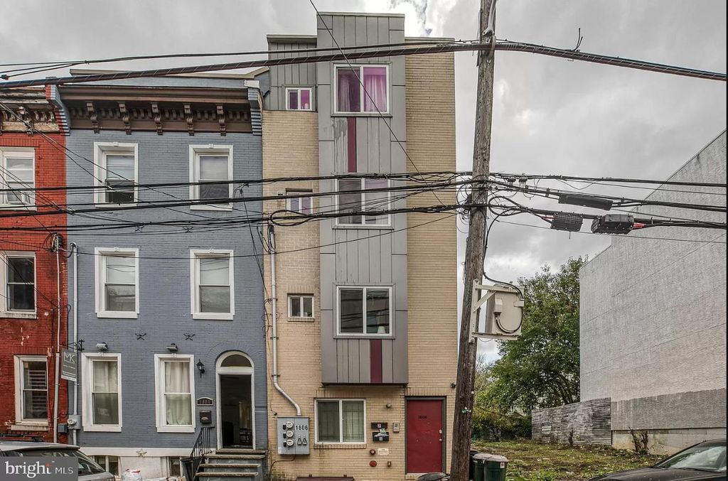 1806 W Montgomery Ave #2, Philadelphia, PA 19121