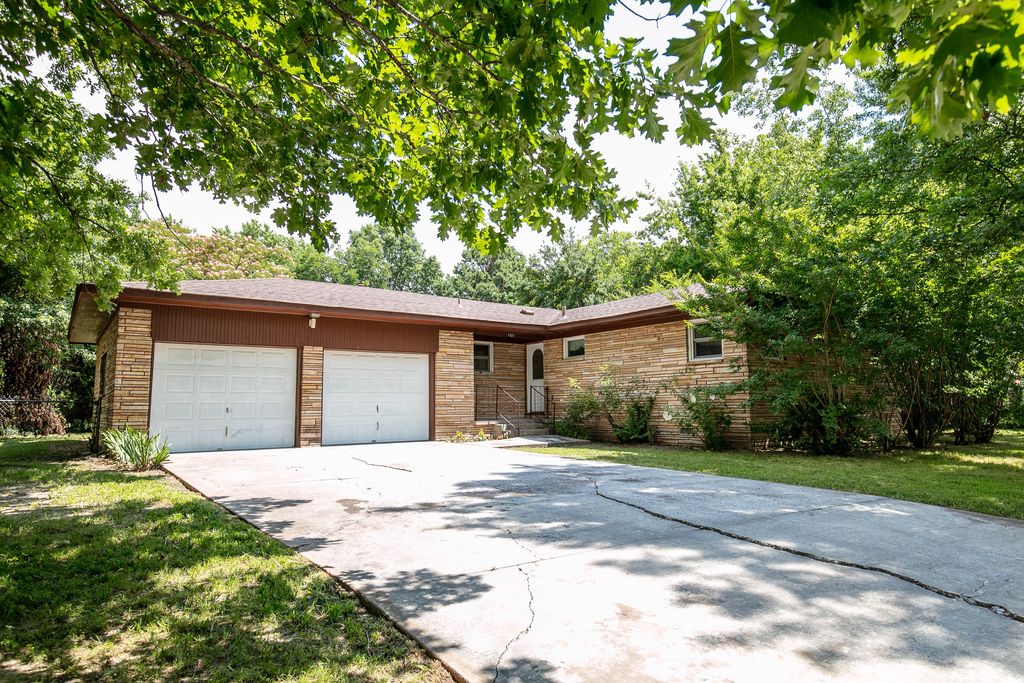 1321 NE 3rd Pl, Pryor, OK 74361 Trulia