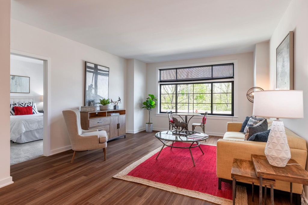 1707 N Market St, Frederick, MD 21701