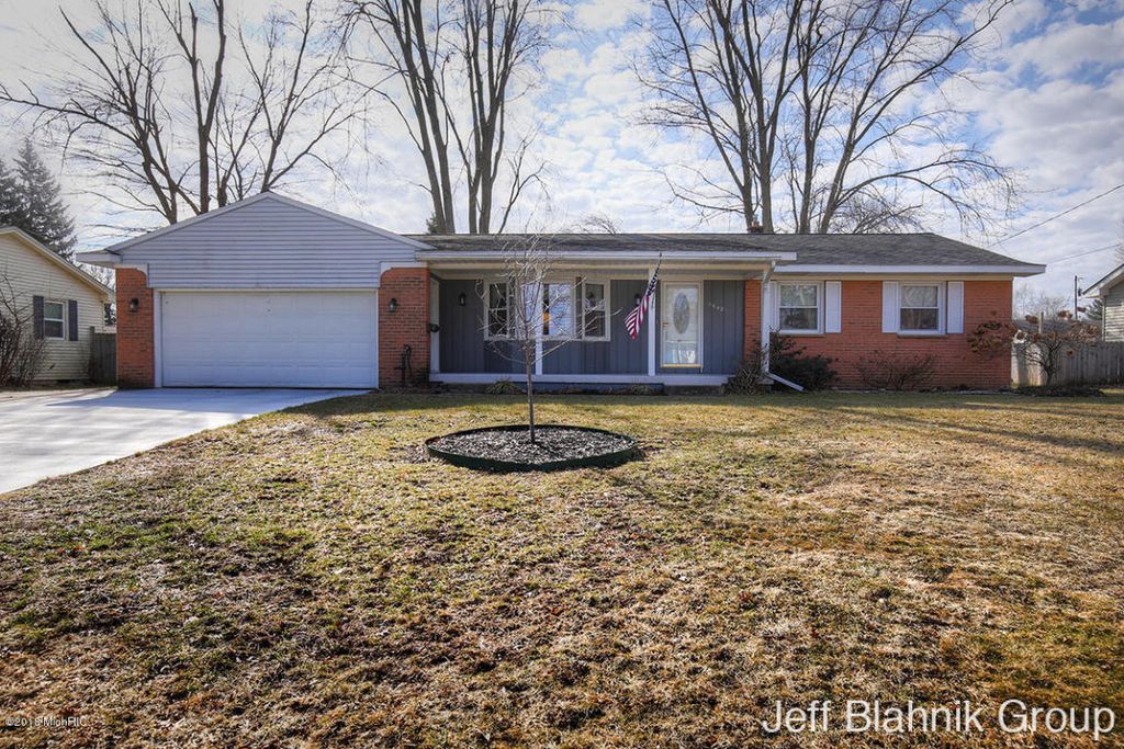 1642 Fairview St, Jenison, MI 49428 Trulia