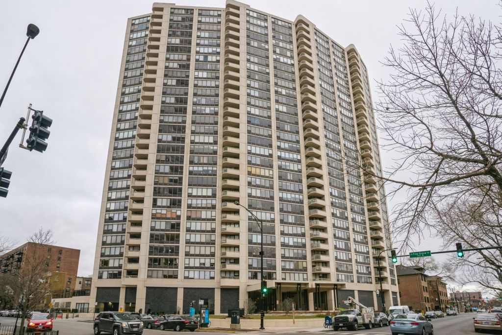 3930 N  Pine Grove Ave #2709, Chicago, IL 60613