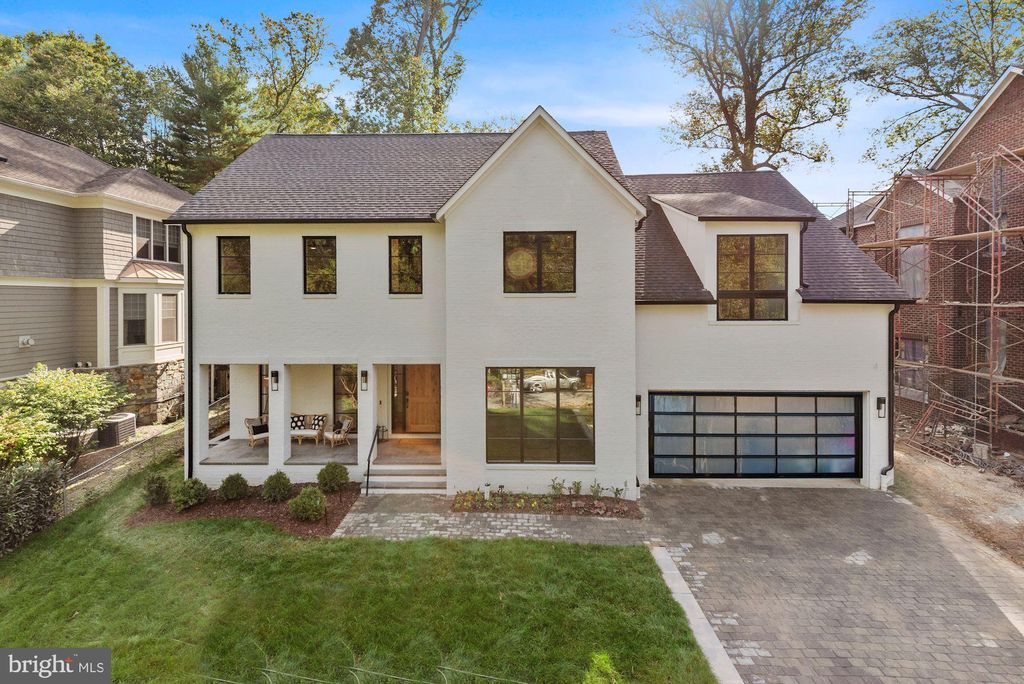 6224 Winnebago Rd, Bethesda, MD 20816