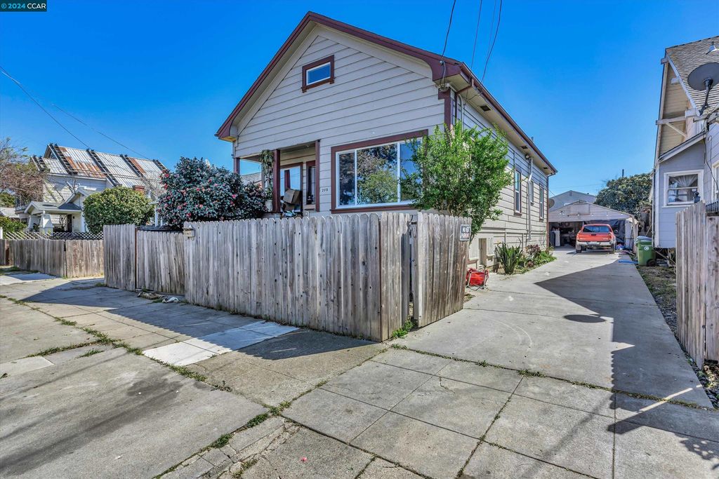2018 83rd Ave, Oakland, CA 94621