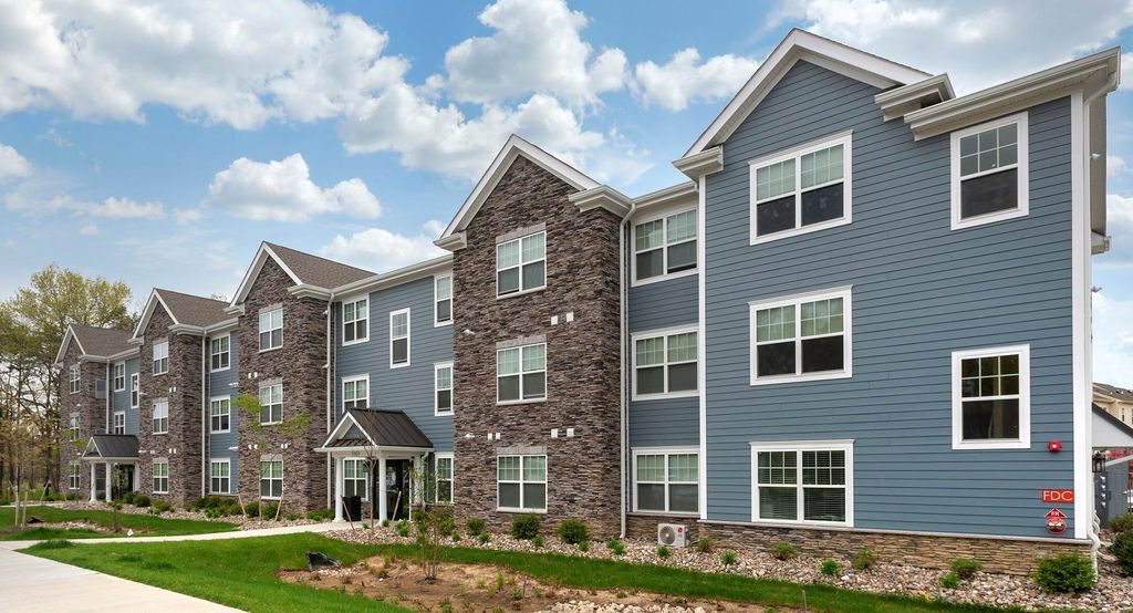 1000 Axl Dr, Toms River, NJ 08755