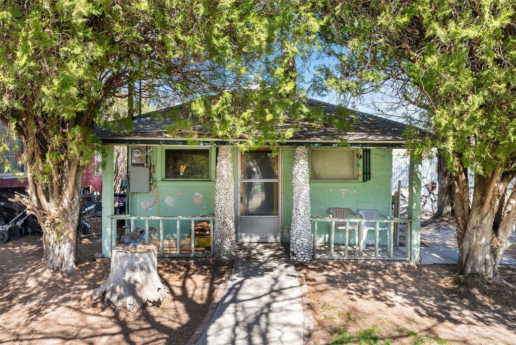 110 E Weston Street, Kahlotus, WA 99335 MLS 2218993 Trulia