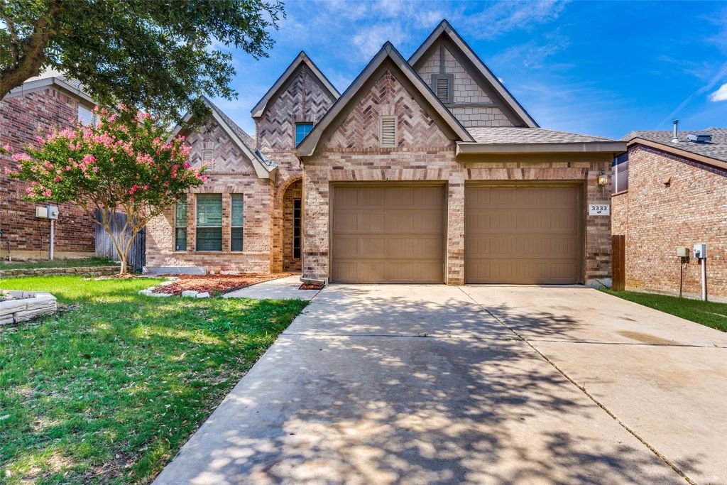 3333 Count Dr, Fort Worth, TX 76244