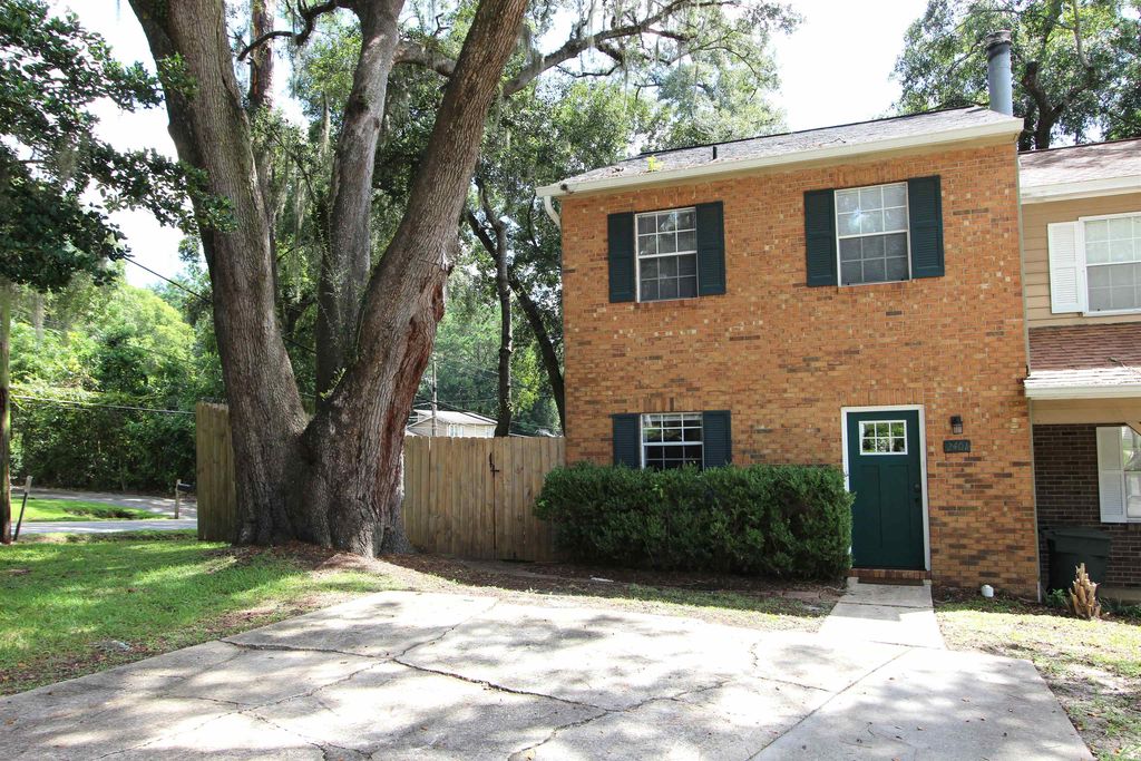 2401 Gregory Dr, Tallahassee, FL 32303
