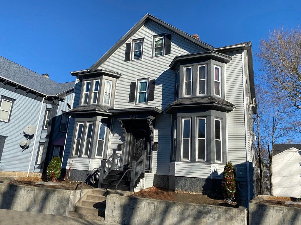 60 Thomas St, New Bedford, MA 02740