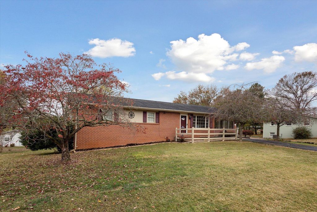 329 Piney Ave, Piney Flats, TN 37686 MLS 9958823 Trulia