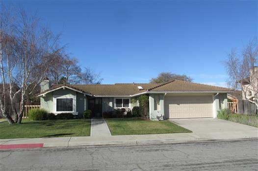 1501 N B Ct, Lompoc, CA 93436