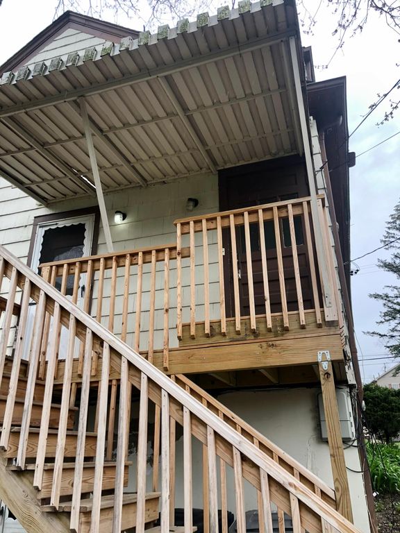 1719 Jackson Ave #2, Ann Arbor, MI 48103