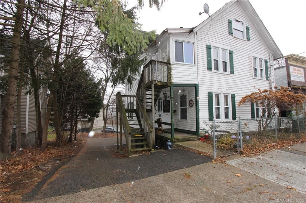 247 N State St, Ansonia, CT 06401