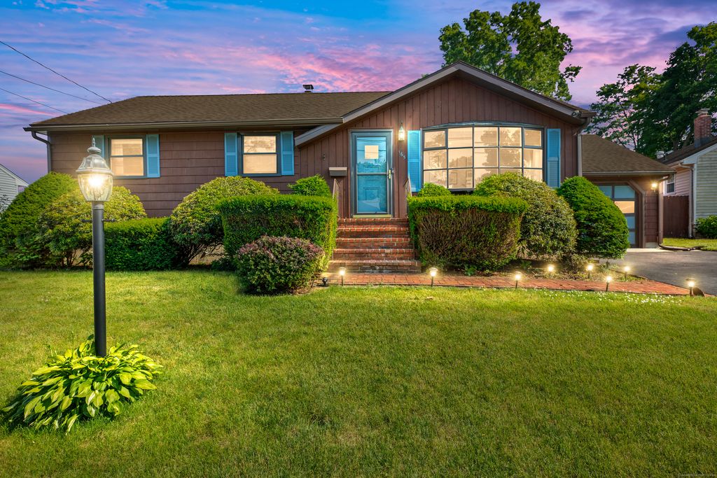 165 Auburn St, Stratford, CT 06614 SingleFamily Home for Sale MLS