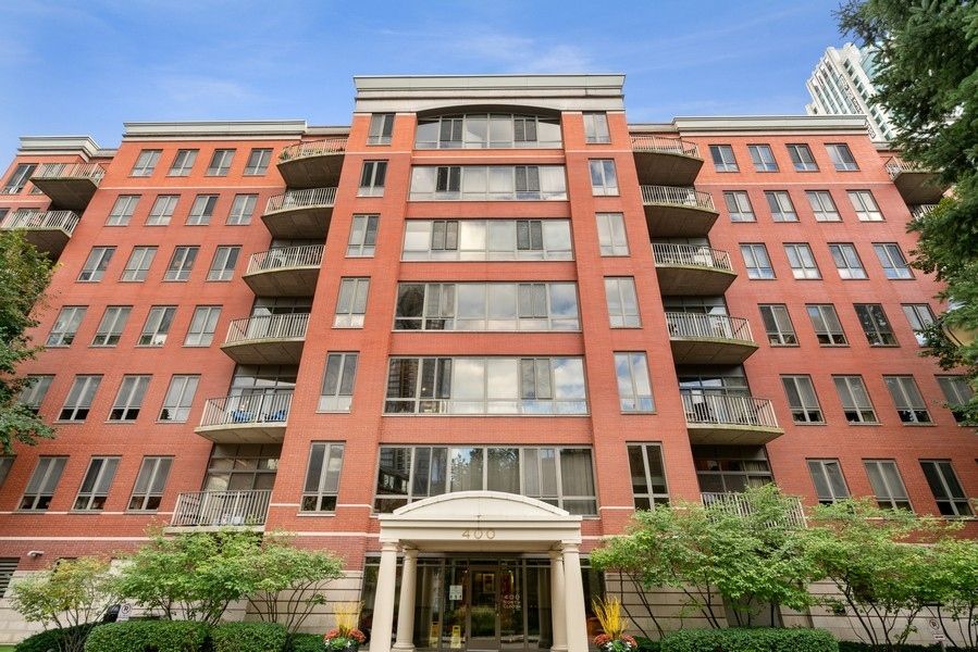 400 N Clinton St #507, Chicago, IL 60654
