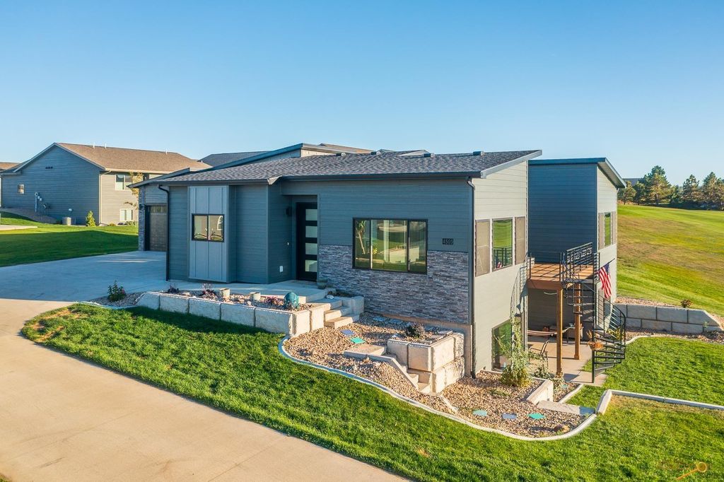 4569 Lahinch St, Rapid City, SD 57702