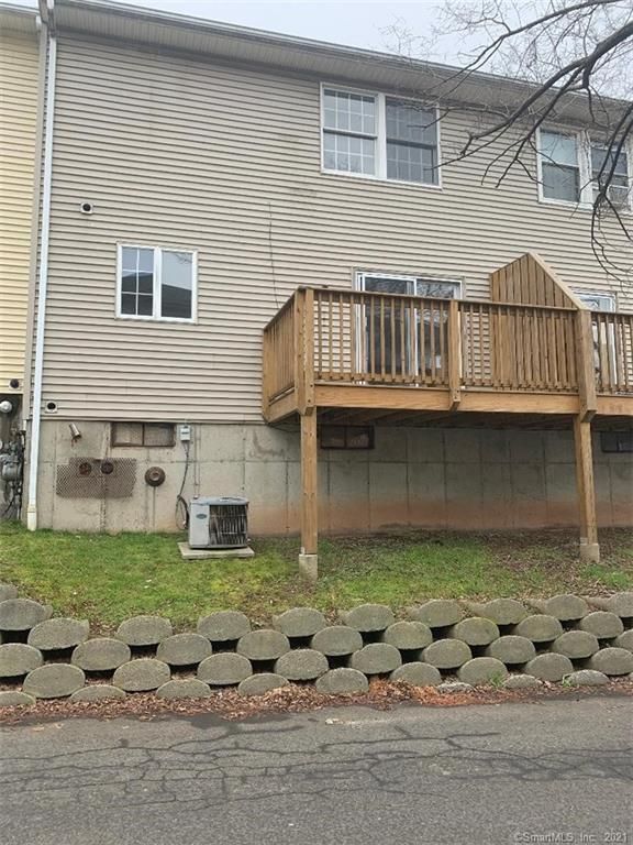 36 Chamberlain St #B, New Haven, CT 06512