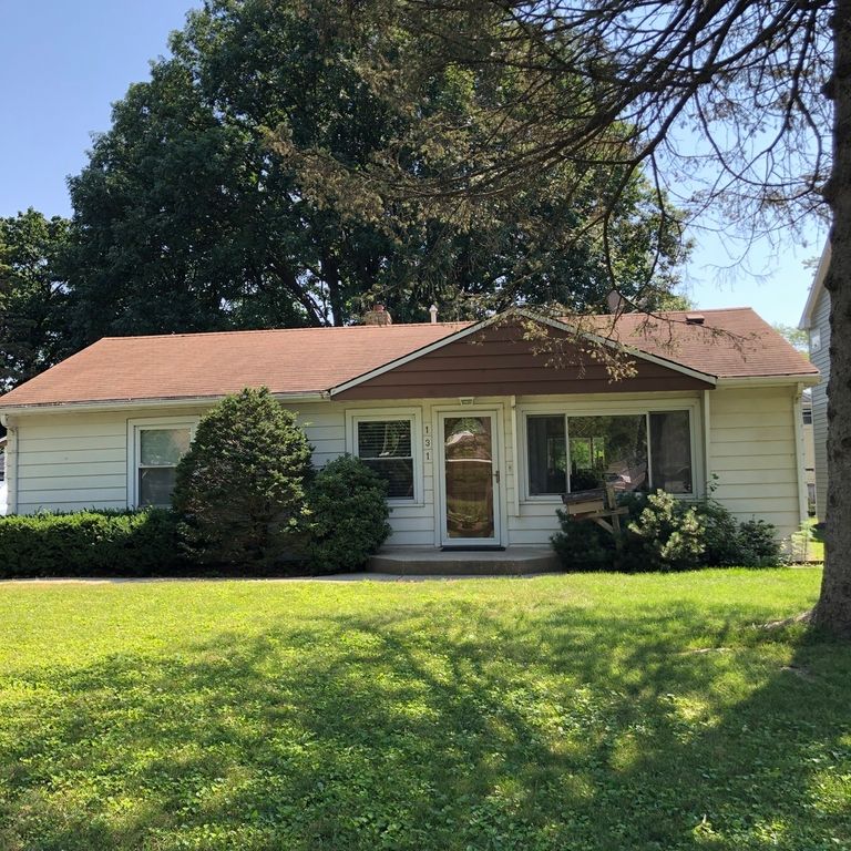 131 S Brockway St, Palatine, IL 60067