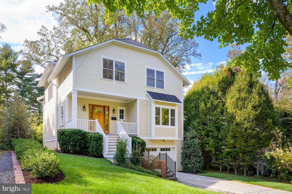 7318 Delfield St, Chevy Chase, MD 20815