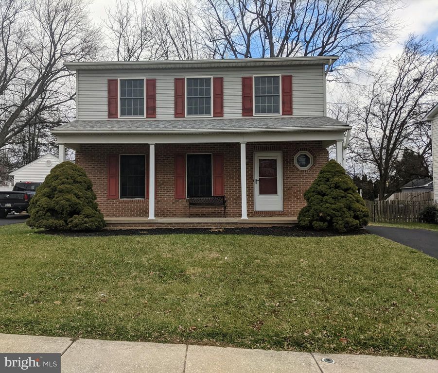 2207 Ferncroft Ave, Upper Chichester, PA 19061