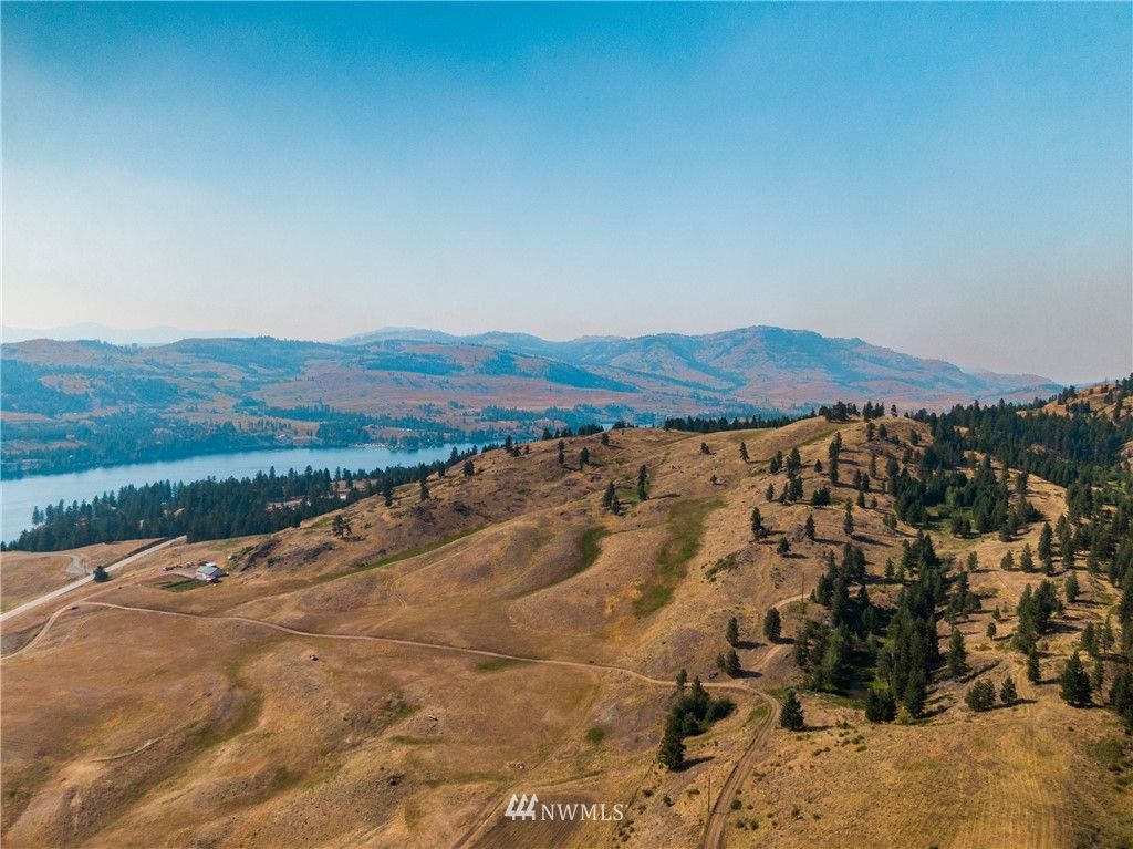 9 Country Home Ln, Republic, WA 99166