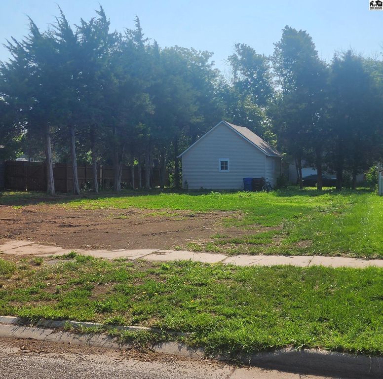 415 S Lucy St, McPherson, KS 67460 MLS 47908 Trulia