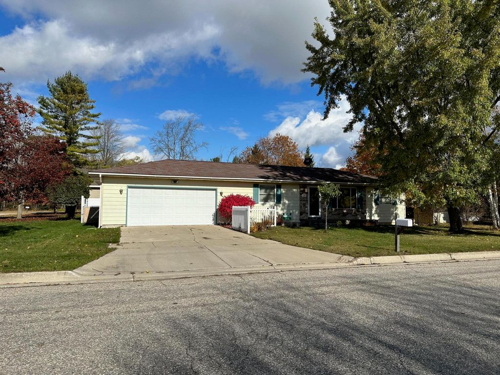 2563 S 1st Ave, Alpena, MI 49707 Trulia