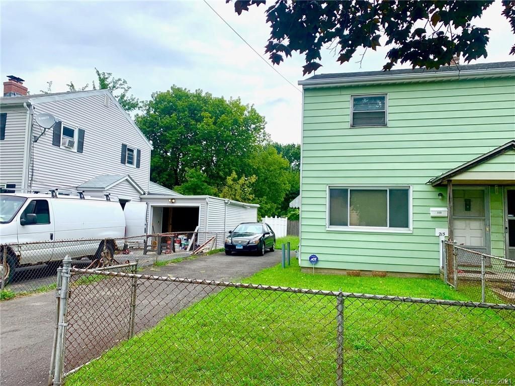 215 Larkin Ct, Stratford, CT 06615
