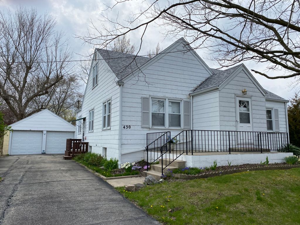 430 N 2nd St, Cissna Park, IL 60924 Trulia