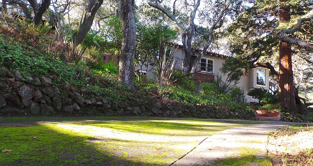 204 Alameda De Las Pulgas, Belmont, CA 94002