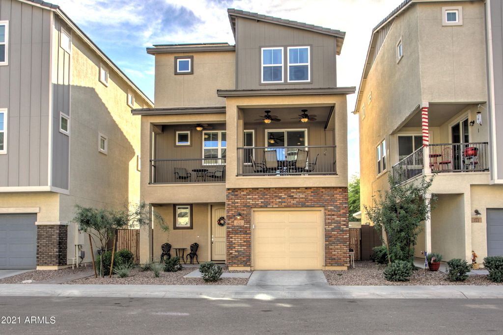 745 W Flintlock Way, Chandler, AZ 85286