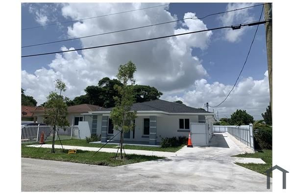 21870 SW 118th Ave, Miami, FL 33170